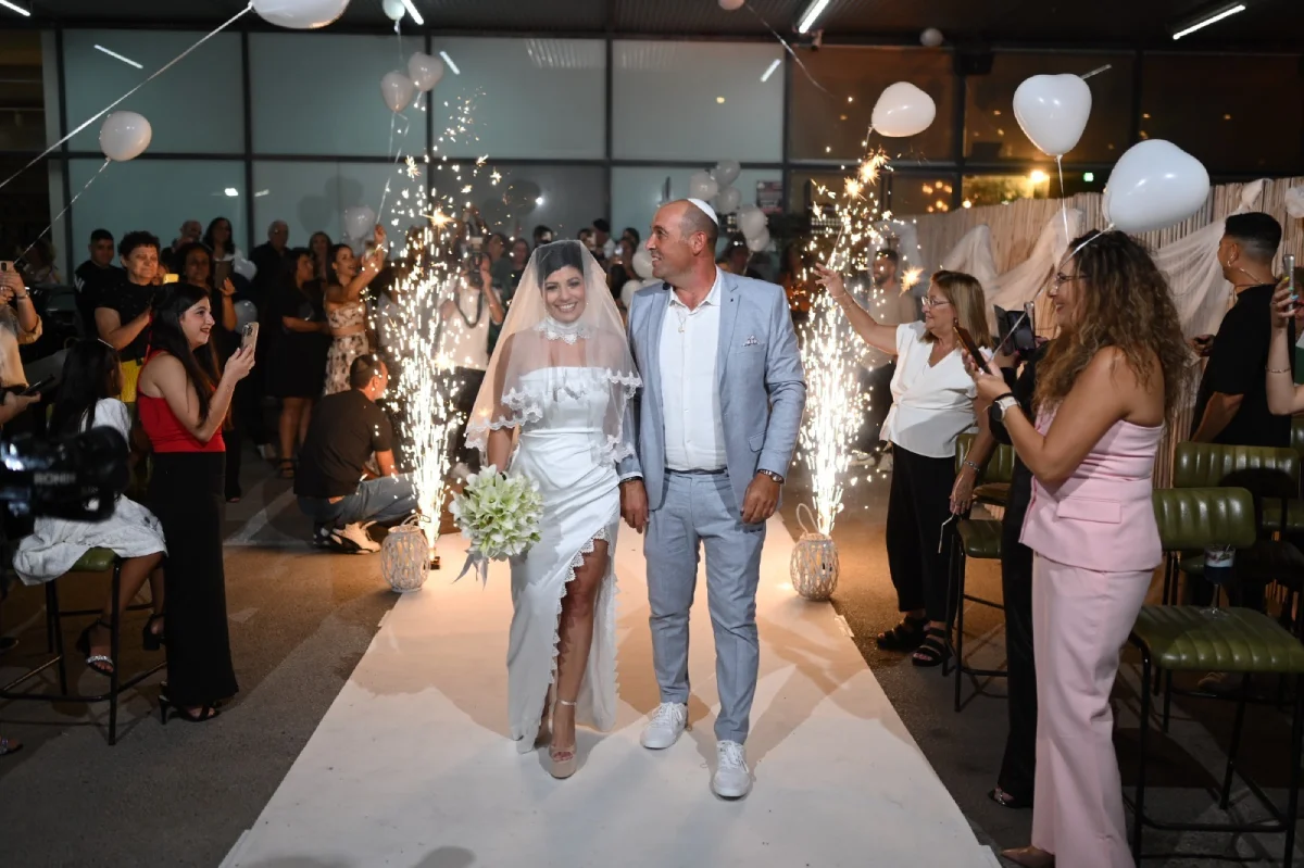 12dec6a8-2ed1-4dfd-bc8c-a98e5a7c19de